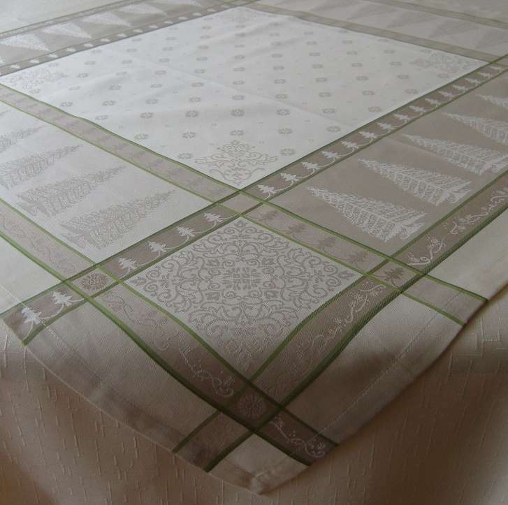 božični nadprt christmas tree bež