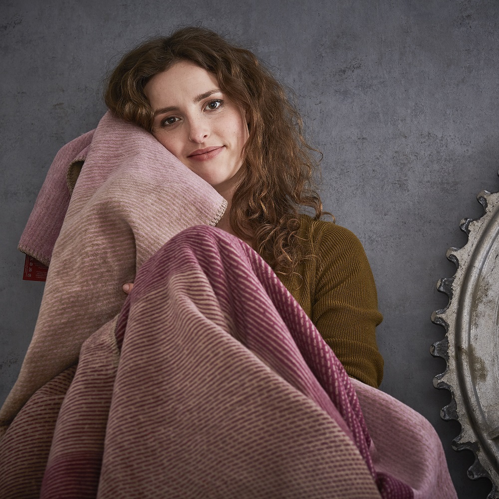 odeja toronto vijolična rjava